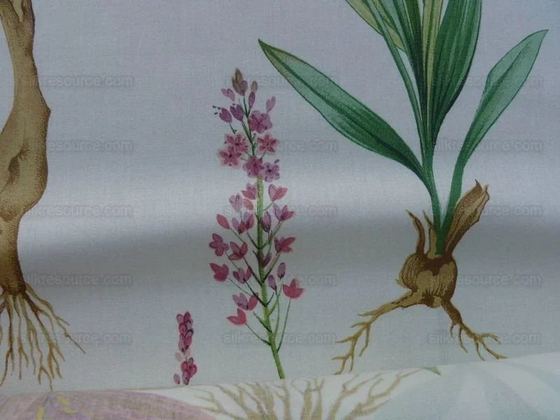 P1600944.jpg 2.25y Scalamandre Les Fleurs Flower Gardens Gw-white MSRP