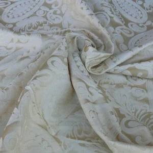 SCALAMANDRE ANGELIQUE PAISLEY SILK DAMASK "IVORY" CREAM RP8/Y SCALAMANDRE ANGELIQUE PAISLEY SILK DAMASK "IVORY" CREAM RP$298/Y