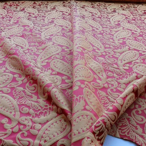 SCALAMANDRE ANGELIQUE PAISLEY SILK DAMASK "RED" GOLD RP8/Y SCALAMANDRE ANGELIQUE PAISLEY SILK DAMASK "RED" GOLD RP$298/Y