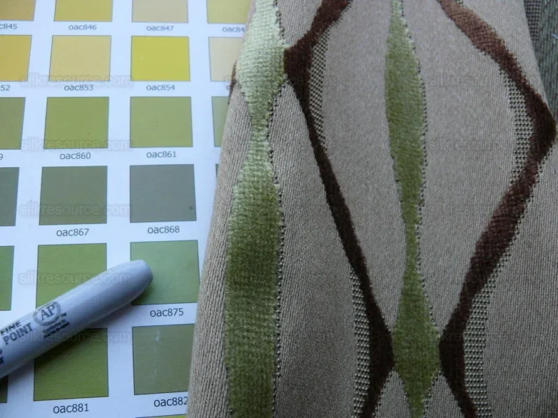 P1620096.jpg Bty Scalamandre Helena Fonthill Brown/green Velvet River Ribbon Diamond Mid-century MSRP USD 164/Y