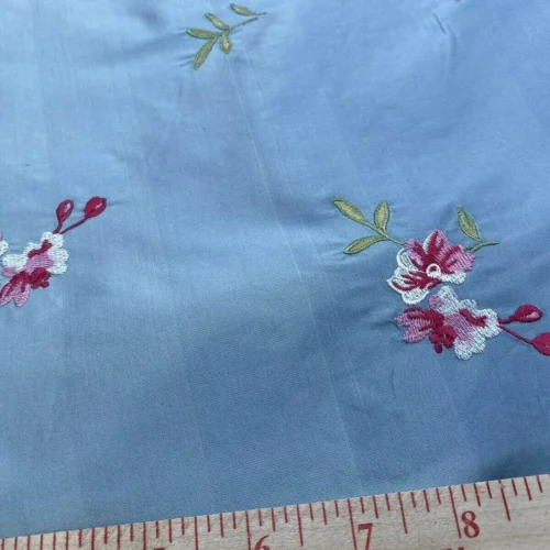5.25Y Lee Jofa Silk Embroidery Flower Fleurir Sky Blue Pink MSRP 5.25Y Lee Jofa Silk Embroidery Flower Fleurir Sky Blue Pink MSRP