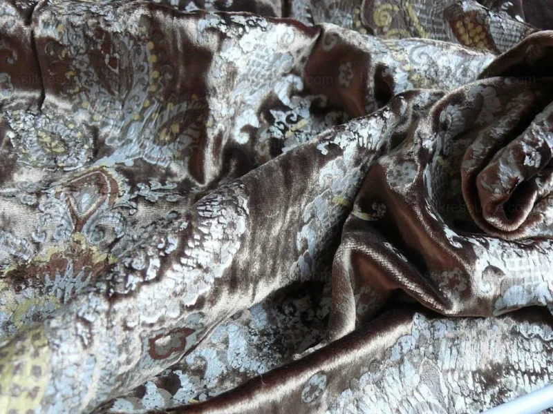 P1630191.jpg Brunschwig & Fils Octavia Silk Velvet Print Tiger's Eye Black Brown Gold MSRP USD 394/y