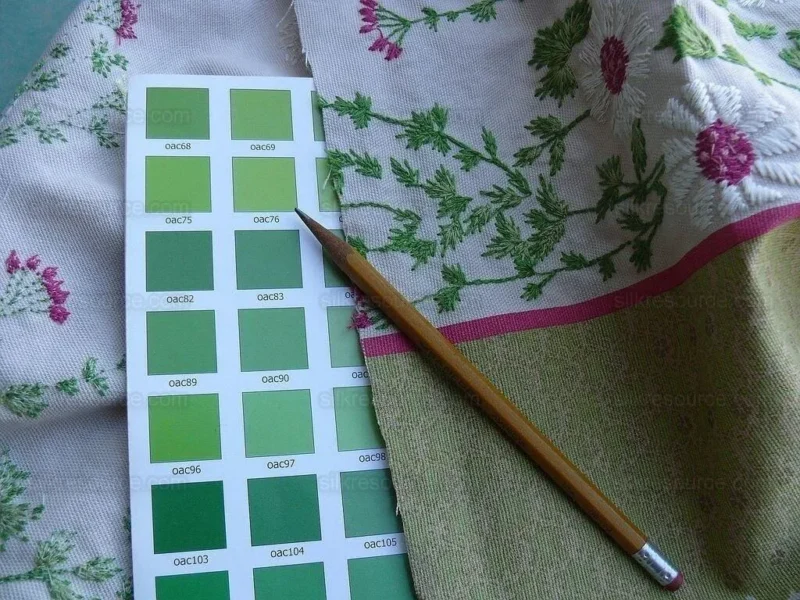 P1630464.jpg 2.84y Lee Jofa Baker Lifestyle Madurai Fucshia/spring Embroidery