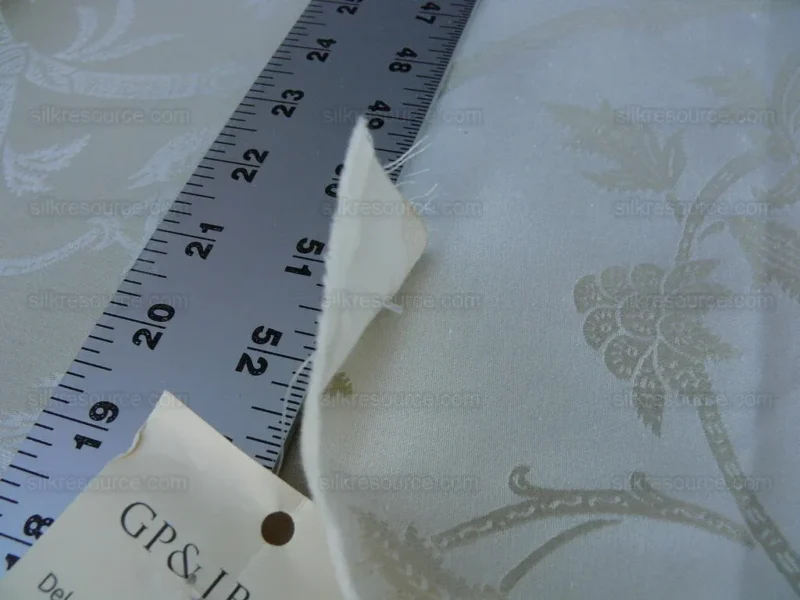 0.77y Lee Jofa Gp&j Baker Peplow Trail Sand 100%cotton MSRP USD 198Y