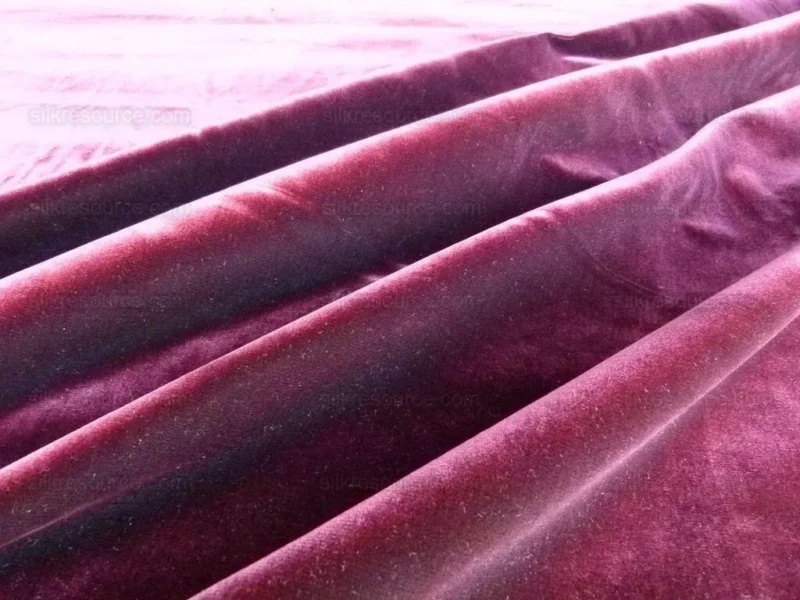 Lee Jofa Devine Silk Velvet Bordeaux Burgundy RedMSRP 298/Y Lee Jofa Devine Silk Velvet Bordeaux Burgundy RedMSRP 298/Y