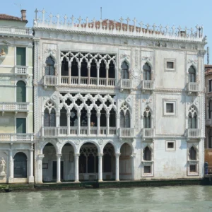 Cada d'or CDO_Exterior_2 Scalamandre Pennsbury Cut Linen Velvet Renaissance Sand Msrp USD 504/y