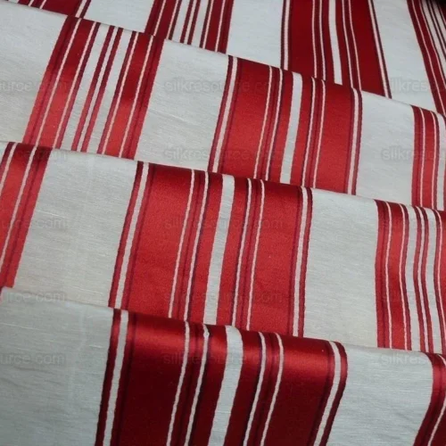 BRUNSCHWIG & FILS VILMORIN SATIN STRIPE LIPSTICK RED MSRP 290/Y BRUNSCHWIG & FILS VILMORIN SATIN STRIPE LIPSTICK RED MSRP 290/Y