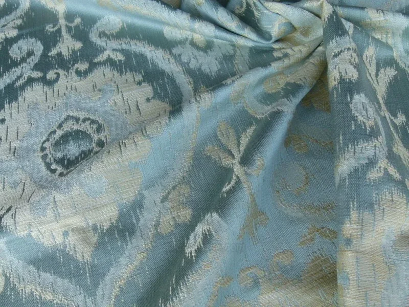 P1010125.jpg 0.25 Yd Scalamandre Libretto Light Teal Blue Medallion Lampas MSRP USD 256/Y