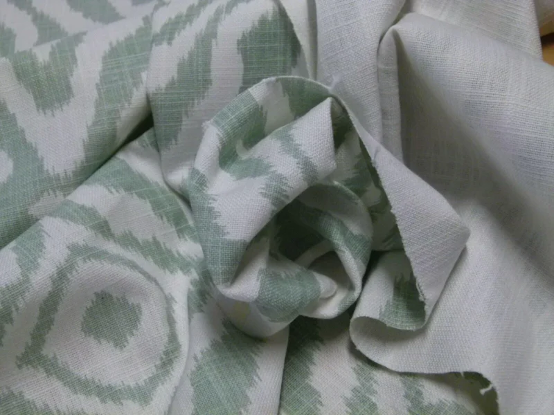 Scalamandre Zanzibar Ikat Aquamarine Green Aqua White Cotton Print Mid-Century MSRP USD 254.80/Y