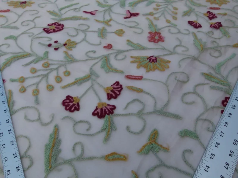 P1040292.jpg 0.51y Kravet Design Embroidered Organza Floral 8515.3 MSRP USD 199/y