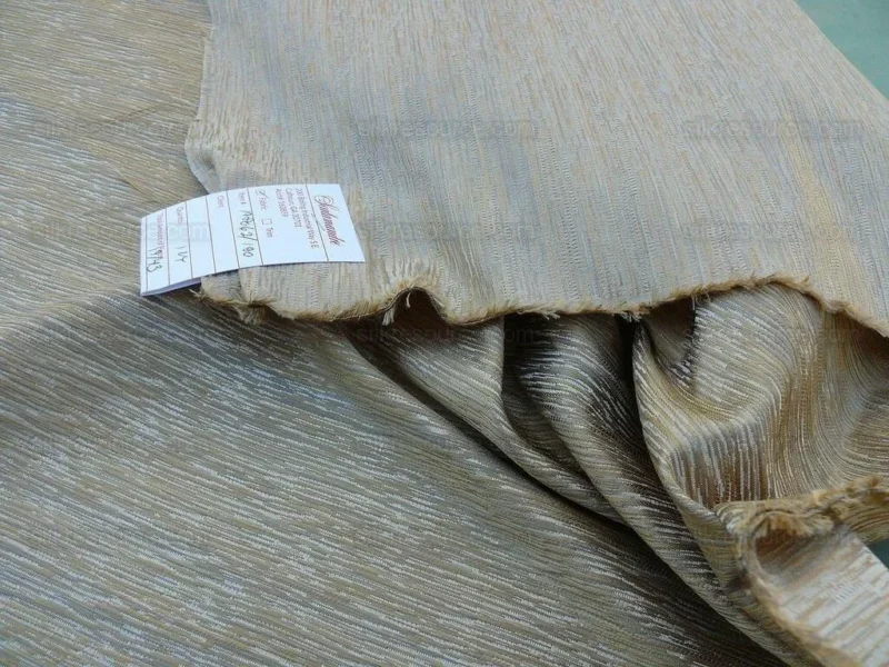 P1650406.jpg Essentia Vanilla Textured Silk Old World Weavers MSRP USD 204/y