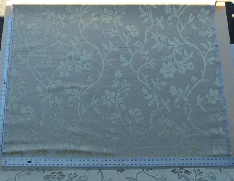 Scalamandre Old World Weavers Romantic Sapporo Cream Fennel Green  Gold Silk Linen Lampas MSRP USD 516/y Superb Weight! Vine