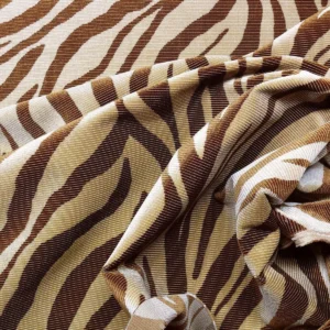 P1660347 0.8Y Scalamandre Folio Bisque Superb Silk Velvet With Cuddly Silk Pile Yet Durable! brown MSRP USD 566/y Minor defects