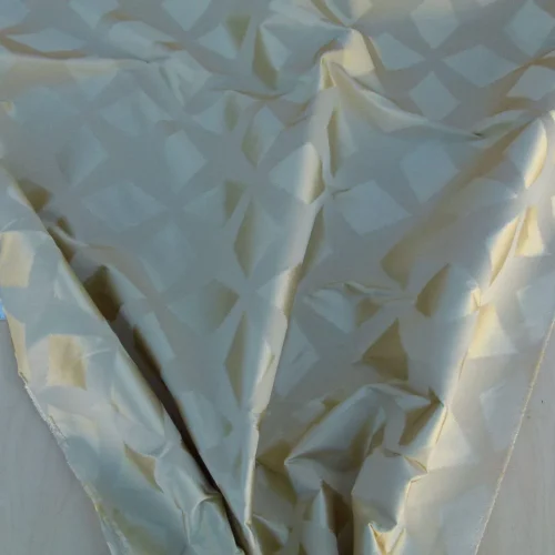 P1040886 Scalamandre Polygon Champagne Gold Cream Watkins Brilliant Cream Silk Cotton Old World Weavers MSRP USD 260/Y