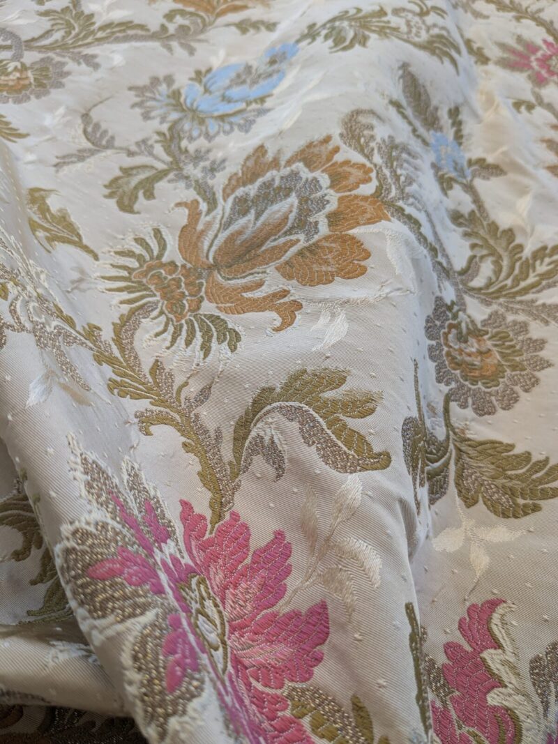 WhatsApp Image 2024-09-27 at 02.22.22_b1fd1ed5 By Yd Scalamandre Old World Weavers Allegra Lampas II Candlelight Silk Oww Heavy MSRP USD 796/Y!