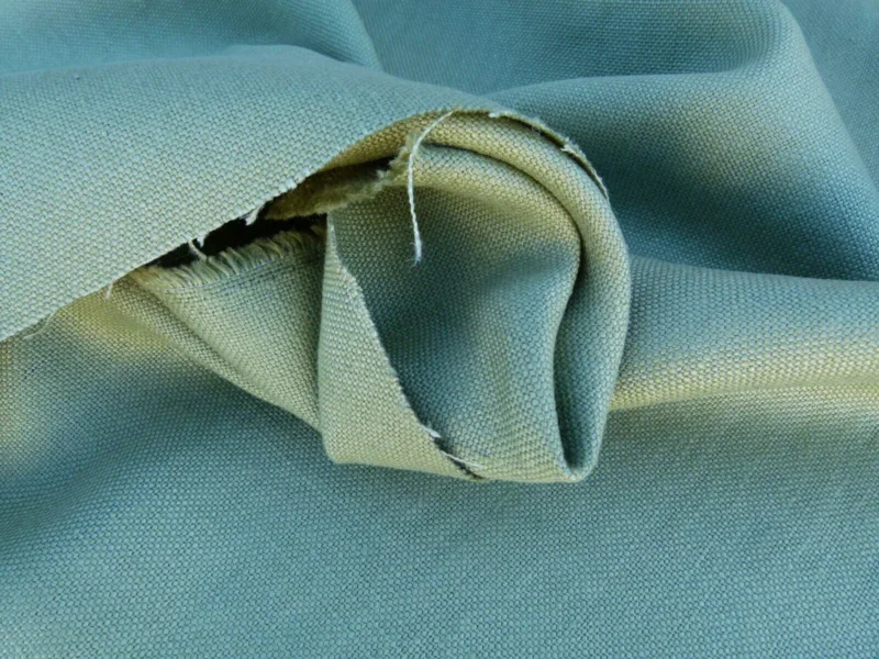 P1050421 Scalamandre Isi Verde  Green 100% Linen MSRP USD 138/yd Old World Weavers