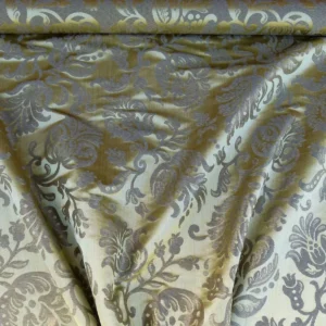 P1060169 High End Veranda Renaissance Damask 100% Silk Red and Gold