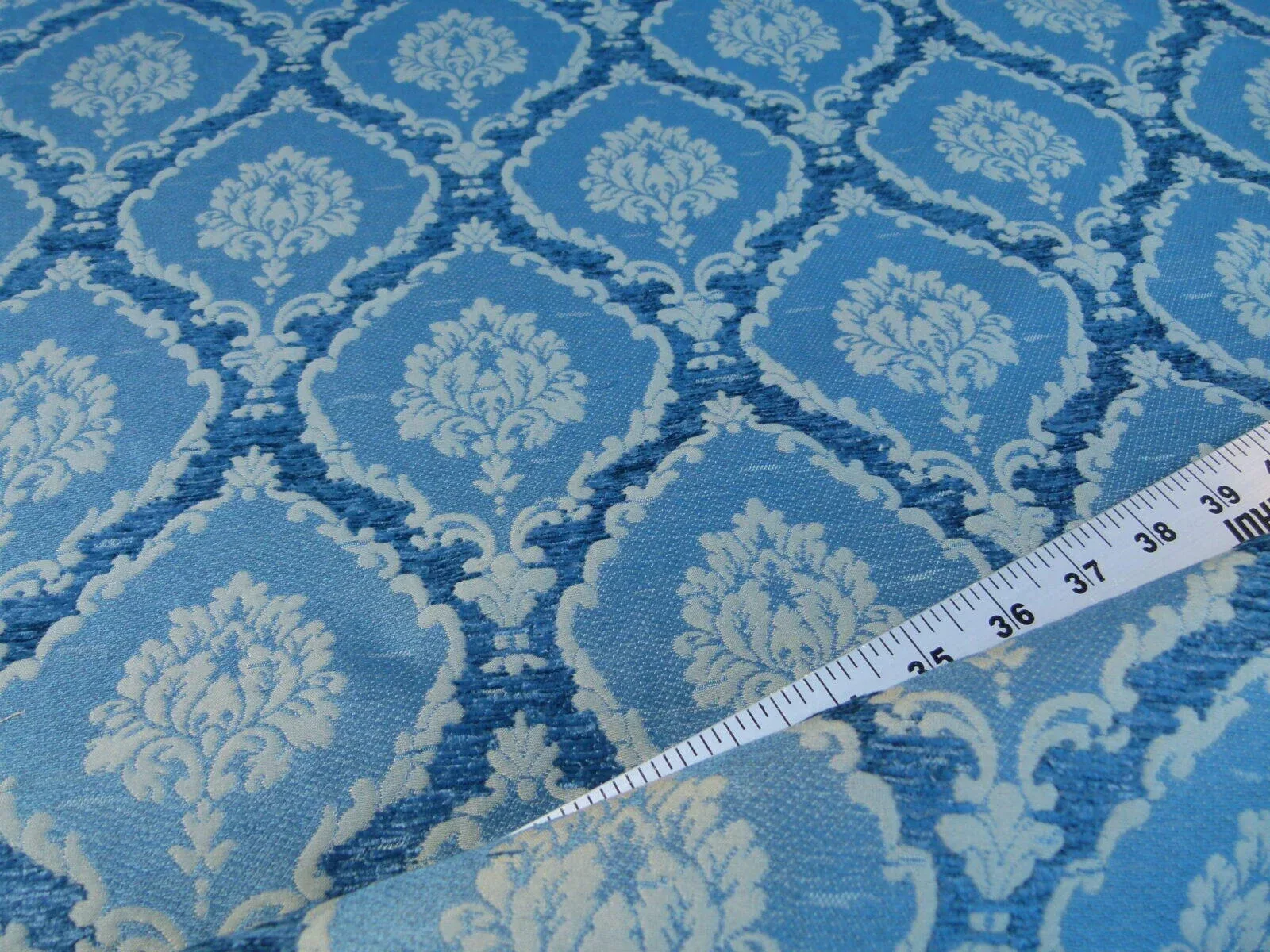 P1060202 14 Berkbox39 Scalamandre Silk linen damask Alexandrine Gold Plum Red