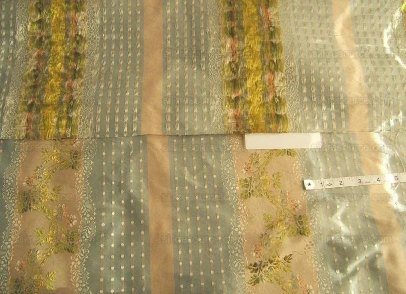 DSCF3834 100% Silk  Chambord Silk Lisere Blue Pink Stripe