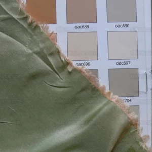 1.6y Hiend 100%silk Taffeta "mint" Fresh Green Wpink