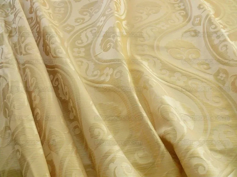 P1180817 100% Silk Damask Peony River - White Gold Ecru Cream