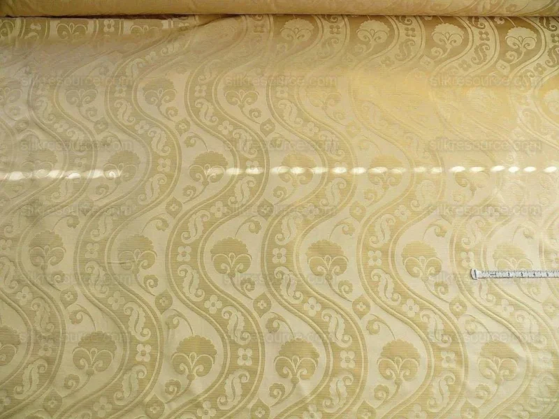 P1180820 100% Silk Damask Peony River - White Gold Ecru Cream