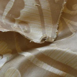 P1260697 100% Silk Damask Peony River Linen - Ecru