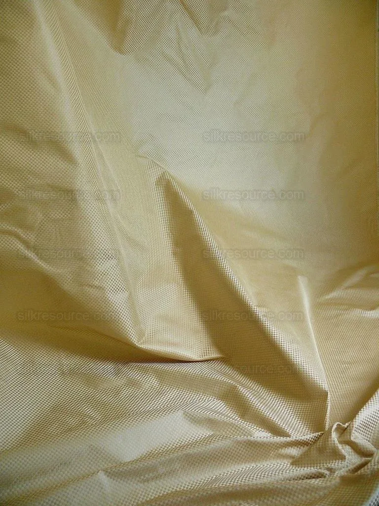 P1270602 High End 100% Silk Mini Check "flax" Gold Heavy! MSRP USD275/Y