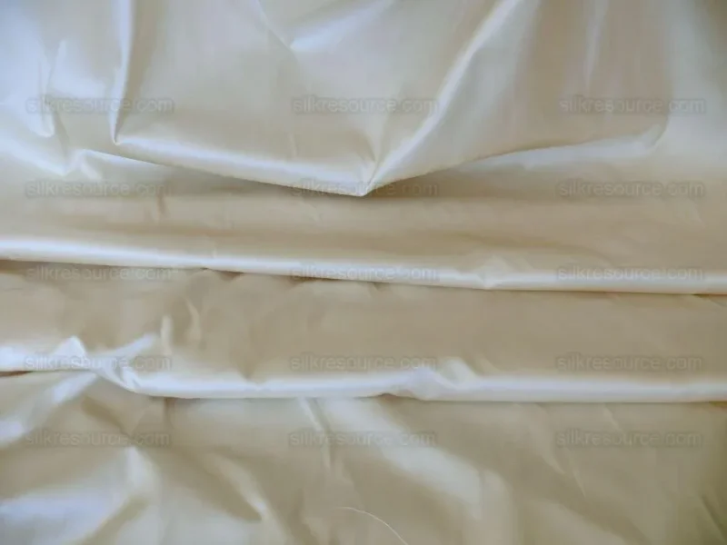 P1490187 Clarence House Monceau Satin 100% Silk Double-faced Duchess Satin WHITE & CREAM Snow White CHAMPAGNE