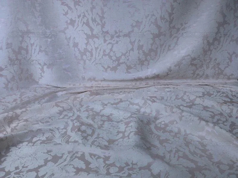 P1550982 Bty Ralph Lauren Clarissa Damask Camellia Pale Pink Peony Blossom MSRP USD 311/Yard