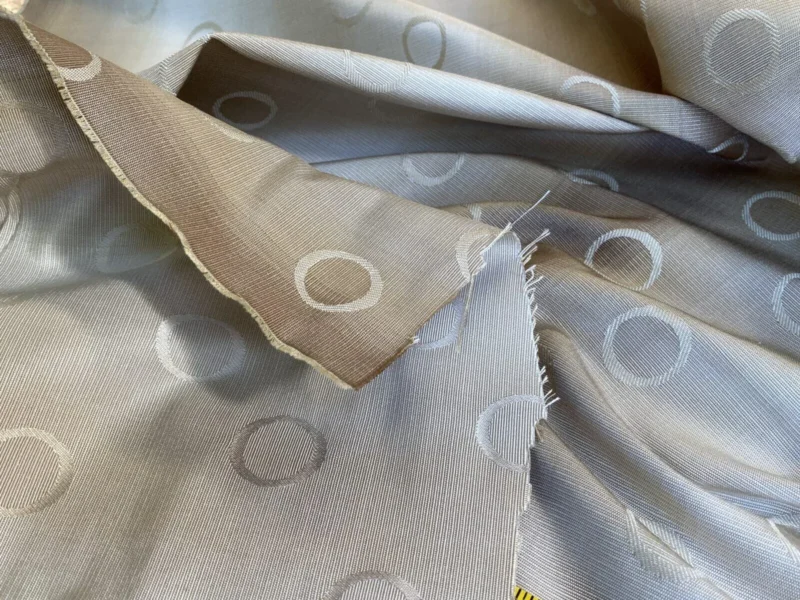 IMG_4914 Scalamandre Avinger Reversible Tan/oyster Silk Cotton Silver Grey Beige White Abstract Circle MSRP USD 200+/Y