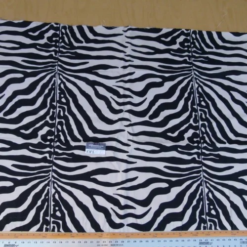 P1050629 16 Ev1 1y Scalamandre Savannah Zebra Black White Linen Print