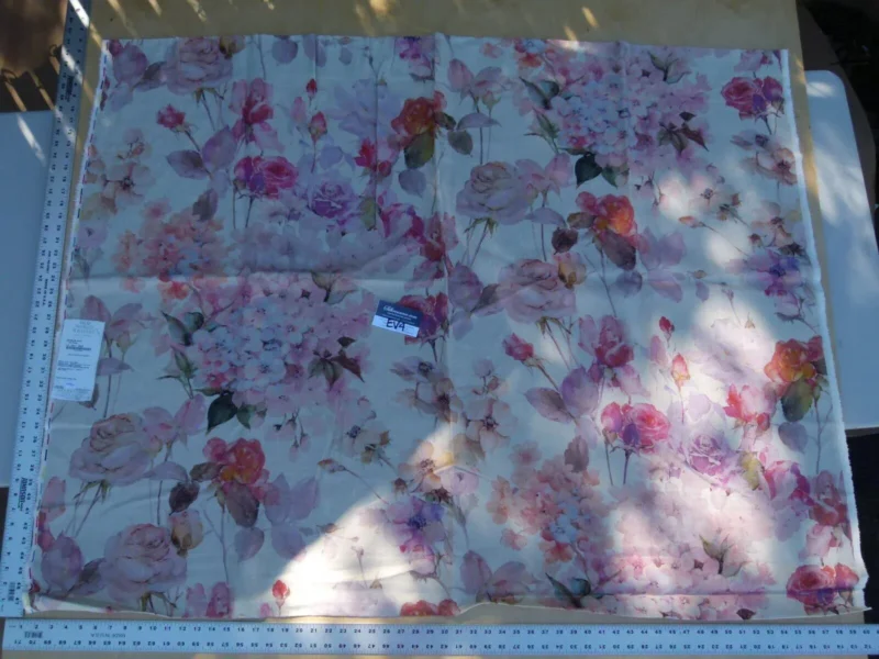 P1060395 35 Ev4 Scalamandre 1.2y Bermuda Rose Tea Rose Pink Off White Floral Linen Print