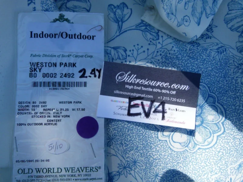 P1060414 44 Ev4 Scalamandre Old World Weavers 2.4y Weston Park Sky Blue and White Outdoor Acrylic Floral Print