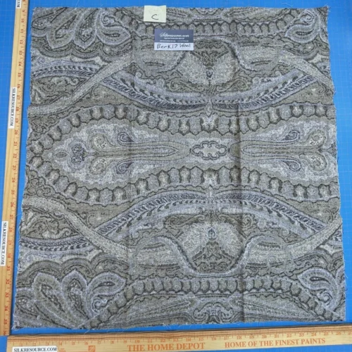 23 Berkbox17 Scalamandre Wool Iverness Paisley Green