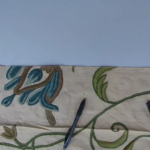 47 Ev11 Scalamandre Showroom Sample Square Pandya Bluejay Taupe Crewel Embroidery Floral Minor Defect