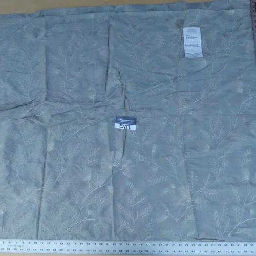 P1090007 12 Ev17 Scalamandre Sample Square Villa Taranto Silver Gray