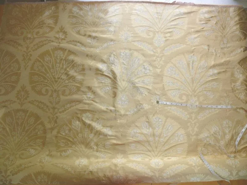 P1100231 100%silk Lampas Tulip Fan Damask 536 "flax" Off White Beige Gold Bty MSRP USD296/y!