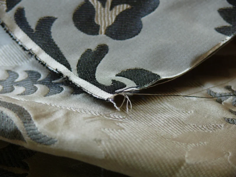 P1120897 100%silk Lampas Tulip Fan Damask 536 "smoke" Black Charcoal Silver Gold Bty MSRP USD296/y!