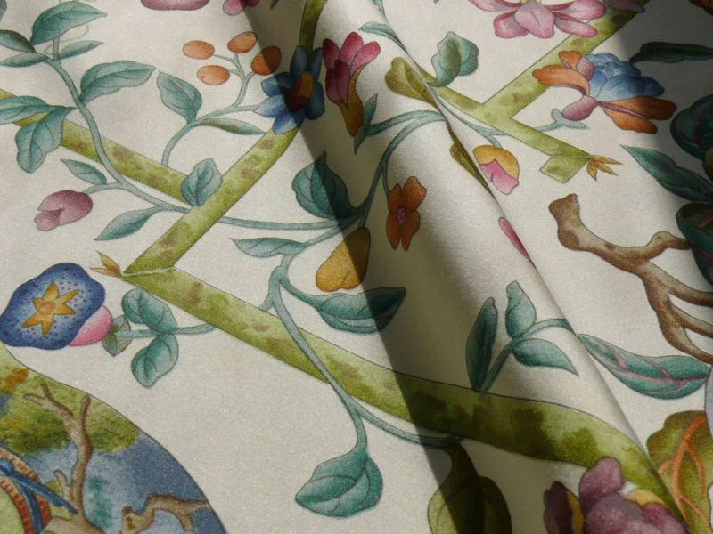 P1160905 Clarence House Coromandel Chinoiserie Hand Print Multi On Cream 1vr