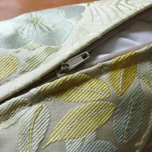 P1580014 PILLOW KRAVET IMPERIAL KIMONO 24X11" 100% SILK LAMPAS MSRP0/YD #1483