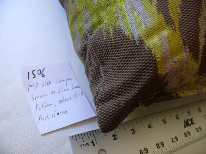 P1580570 OLD WORLD WEAVER VISBY 100%SILK LAMPAS BROWN & LIME GREEN PILLOW 18X18" #1506