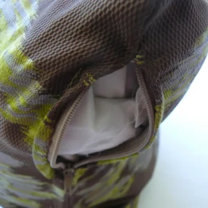 P1580571 OLD WORLD WEAVER VISBY 100%SILK LAMPAS BROWN & LIME GREEN PILLOW 18X18" #1506
