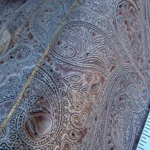 P1100643.jpg 1.4Y Scalamandre Paisley Mauve MSRP USD 210