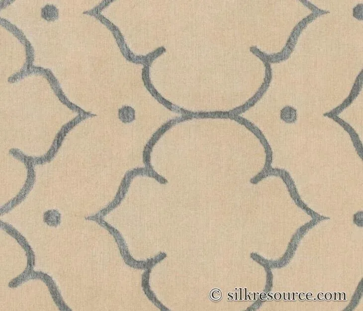 Fort20Valley20Antique20White205.jpg Stark Fort Valley Antique White 3x5' Hand-knotted Wool Rug Blue Antique White Modern Medallion MSRP USD 741