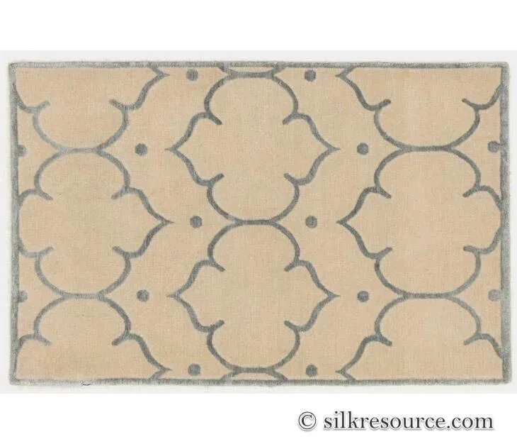 Fort20Valley20Antique20White207.jpg Stark Fort Valley Antique White 3x5' Hand-knotted Wool Rug Blue Antique White Modern Medallion MSRP USD 741