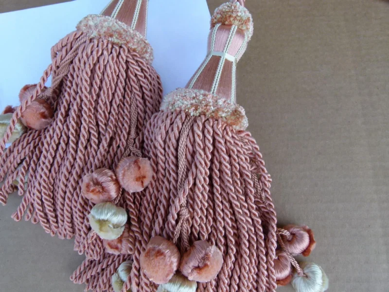 P1120273 Scalamandre Silk Tiebacks Handmade Silk Double Tassel Pastel Pink MSRP USD400 T3214-01