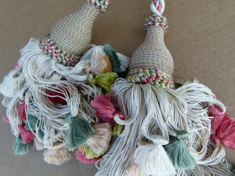 P1120282 Scalamandre Silk Tiebacks Handmade Lyon Double Tassel White Green  MSRP USD430