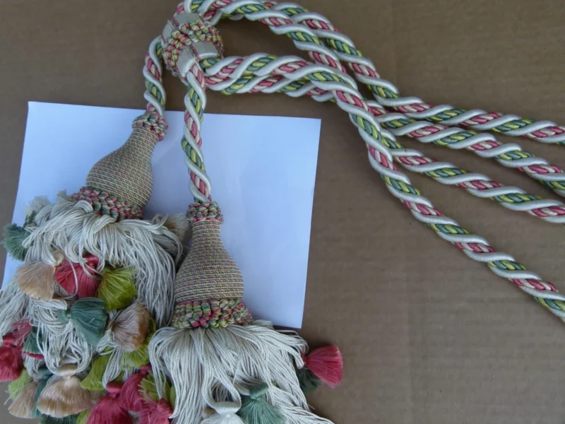 P1120283 Scalamandre Silk Tiebacks Handmade Lyon Double Tassel White Green  MSRP USD430