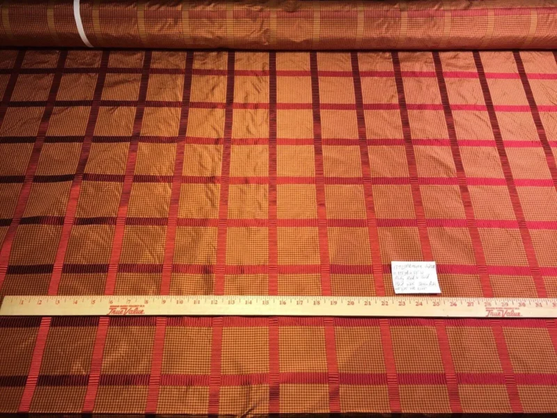 s-l1600 (20) By Yard Kravet 100% Silk Taffeta Plaid Ruby Red Square Dazzling! MSRP USD 200 #1572